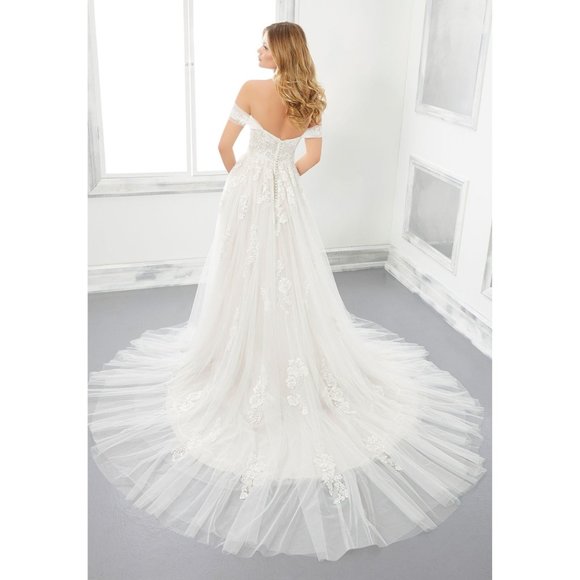 Morilee Beverly 2304 Sample Gown Size 14 - Picture 3 of 5